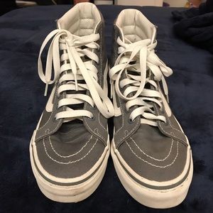 Women’s grey high top vans